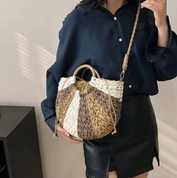Bolso de paja media luna
