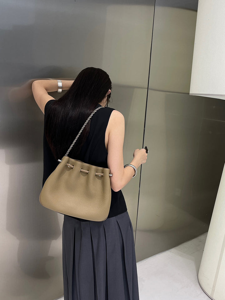 Bolso de mano de temporada