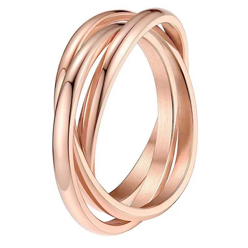 Anillo triple entrelazado