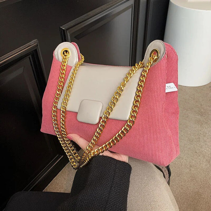 Bolso cruzado de pana con cadena