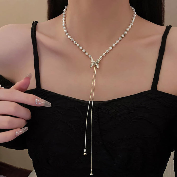 Collar Encanto de Mariposa con Borla Dorada y Circonitas