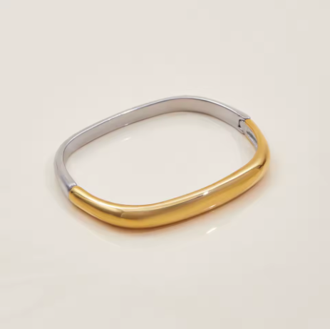 Brazalete antiguo dorado