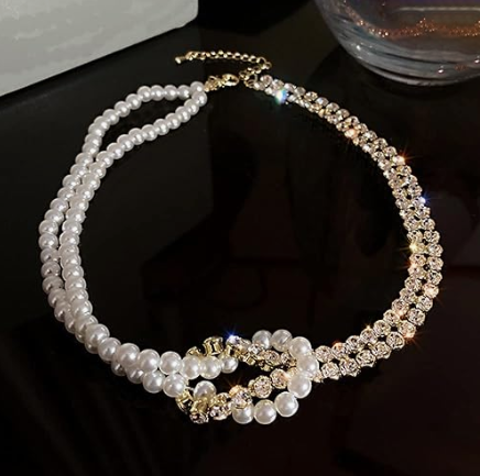 Gargantilla de perlas y brillantes